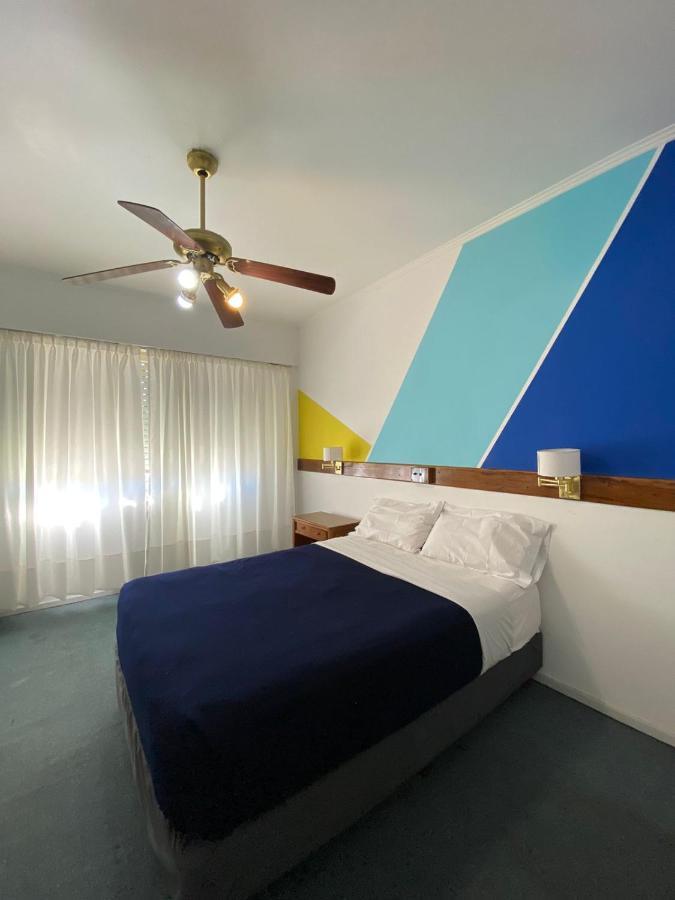 Wanna La Plata Hostel Bagian luar foto